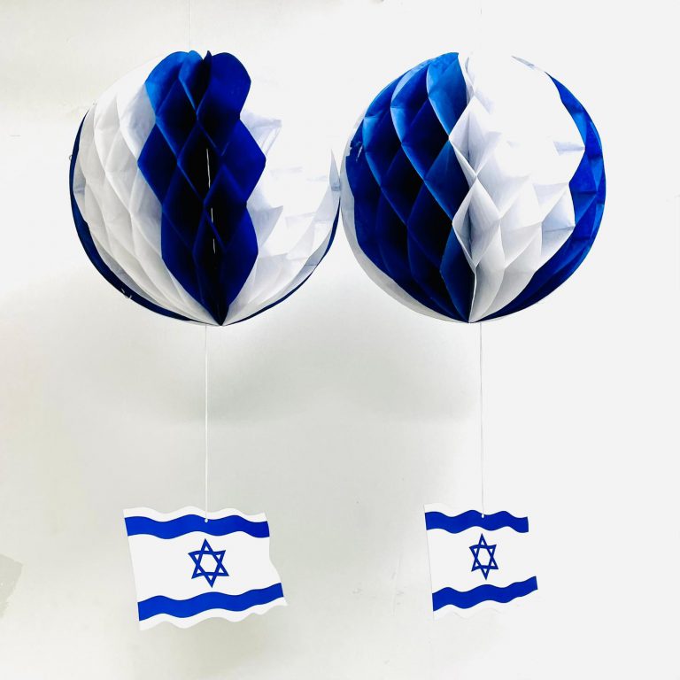 זוג כדורי כוורת 30 ס”מ נפתחים עם קישוט דגל ישראל