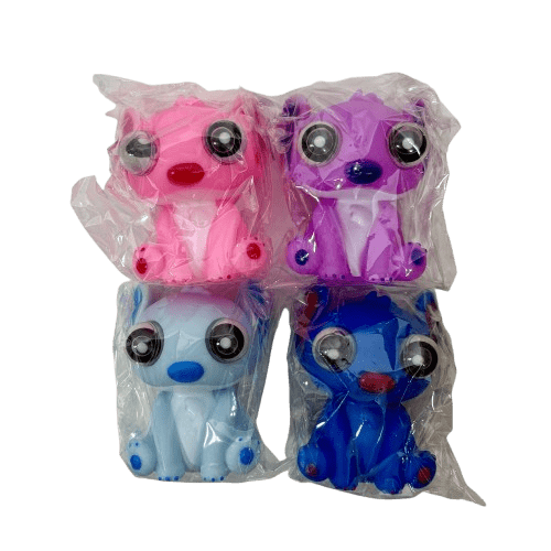 בובת סטיץ’ נמעכת עם עיניים בולטות